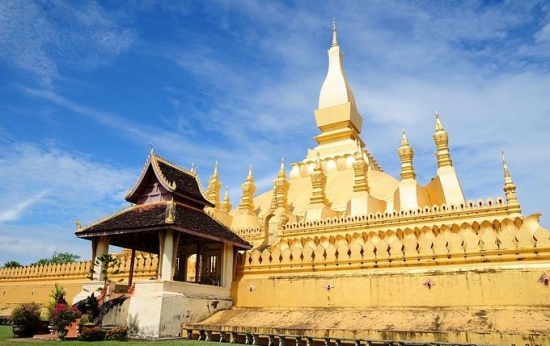 Đặt mua vé máy bay đi Lào ở Hà Nội